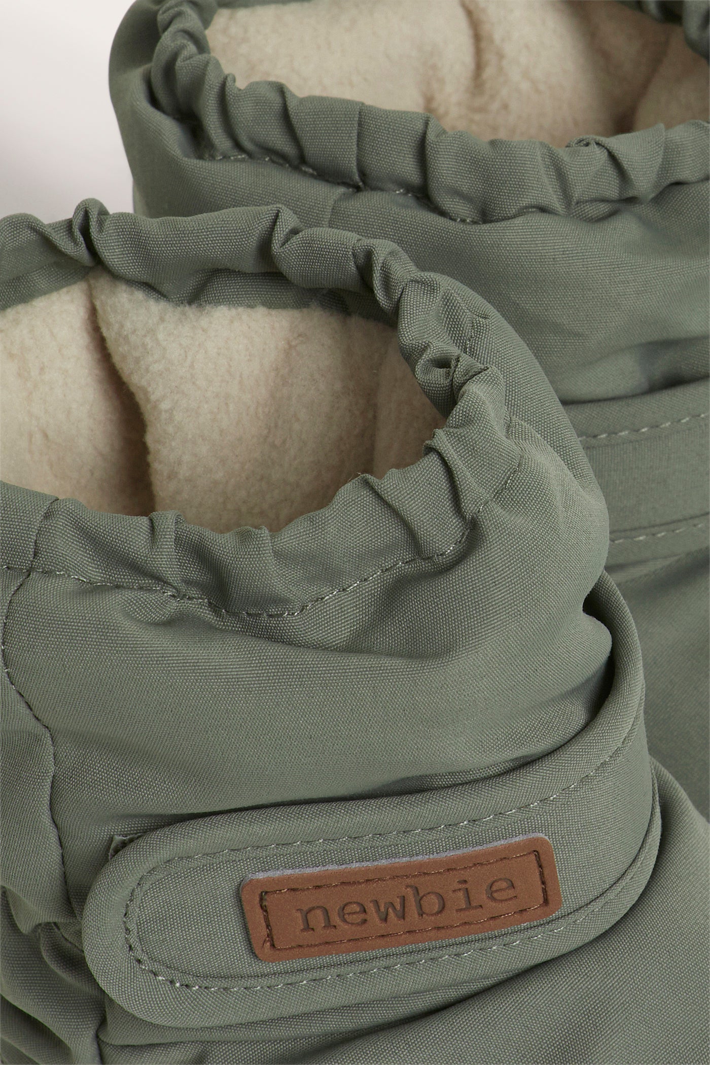 Baby green water-repellent booties