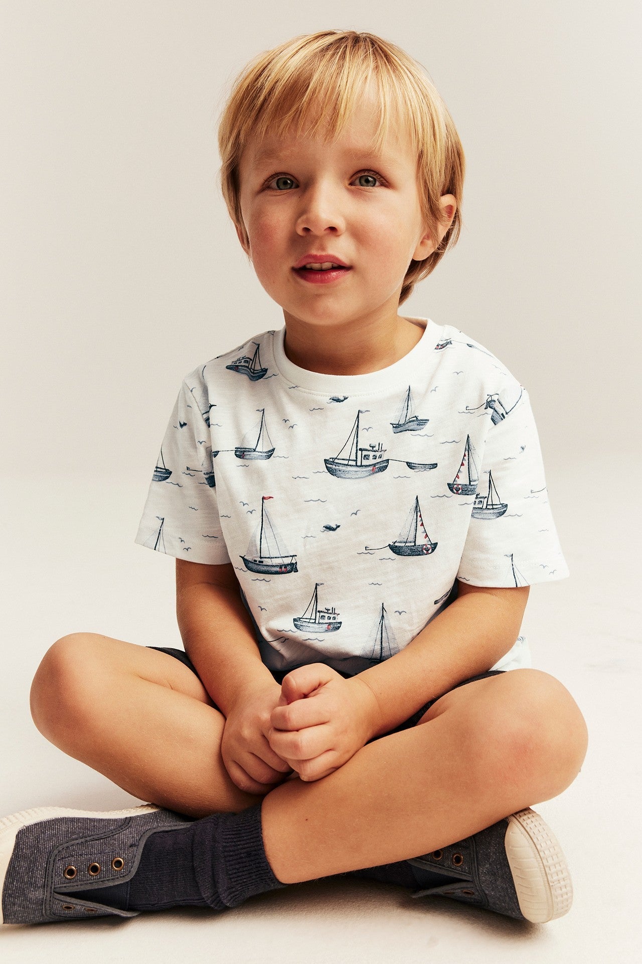 Baby & Kids sailing boat t-shirt