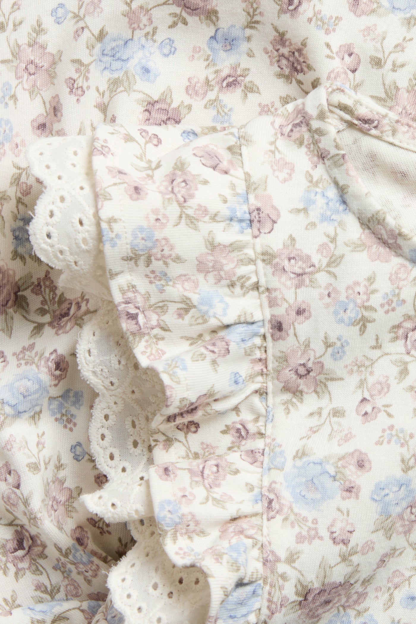 Baby white floral sleeveless dress with lace