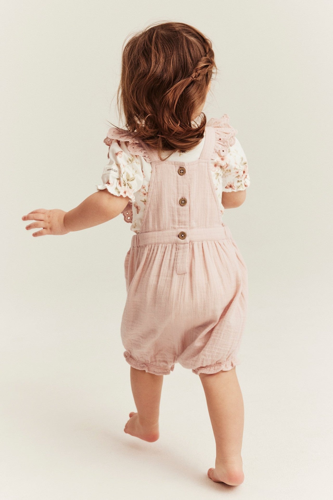 Baby woven dungaree shorts with lace