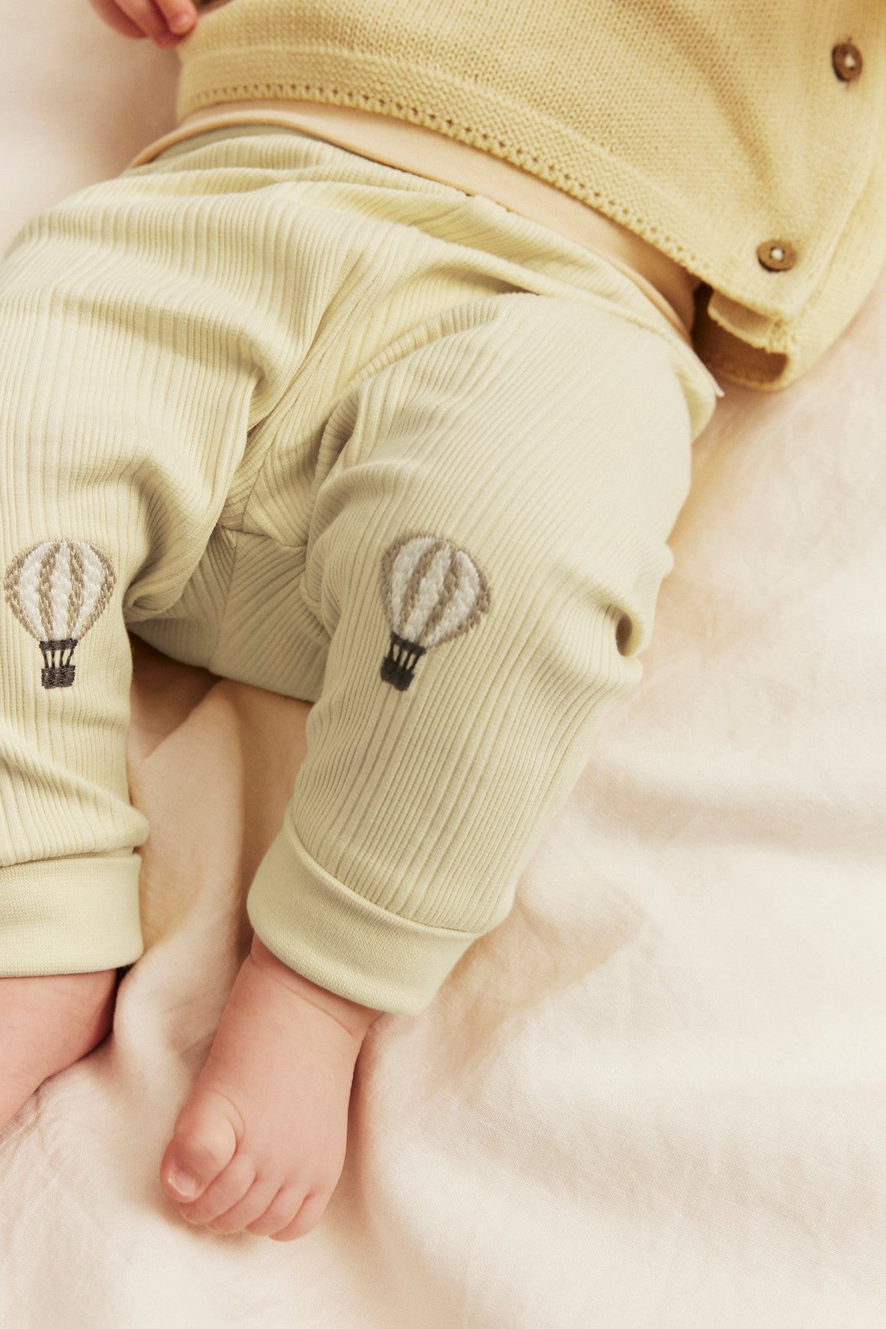 Baby yellow hot air balloon leggings