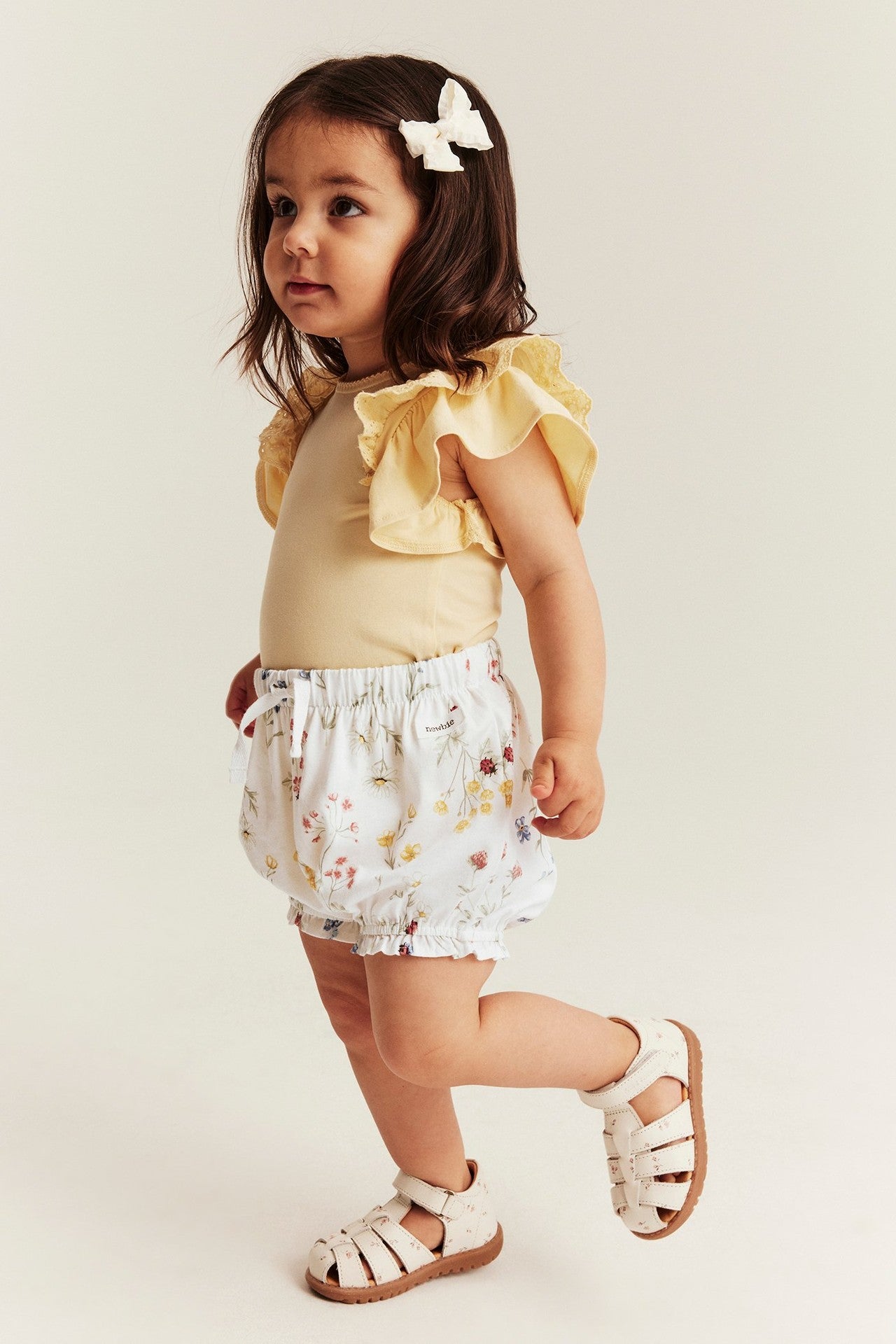 Baby white floral jersey shorts