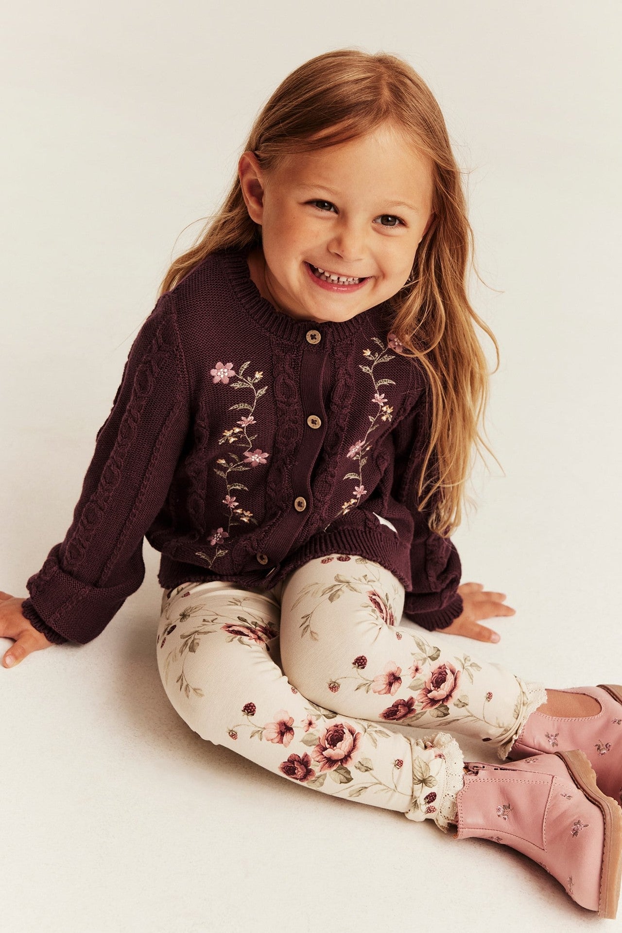 Baby & Kids cardigan with embroidery