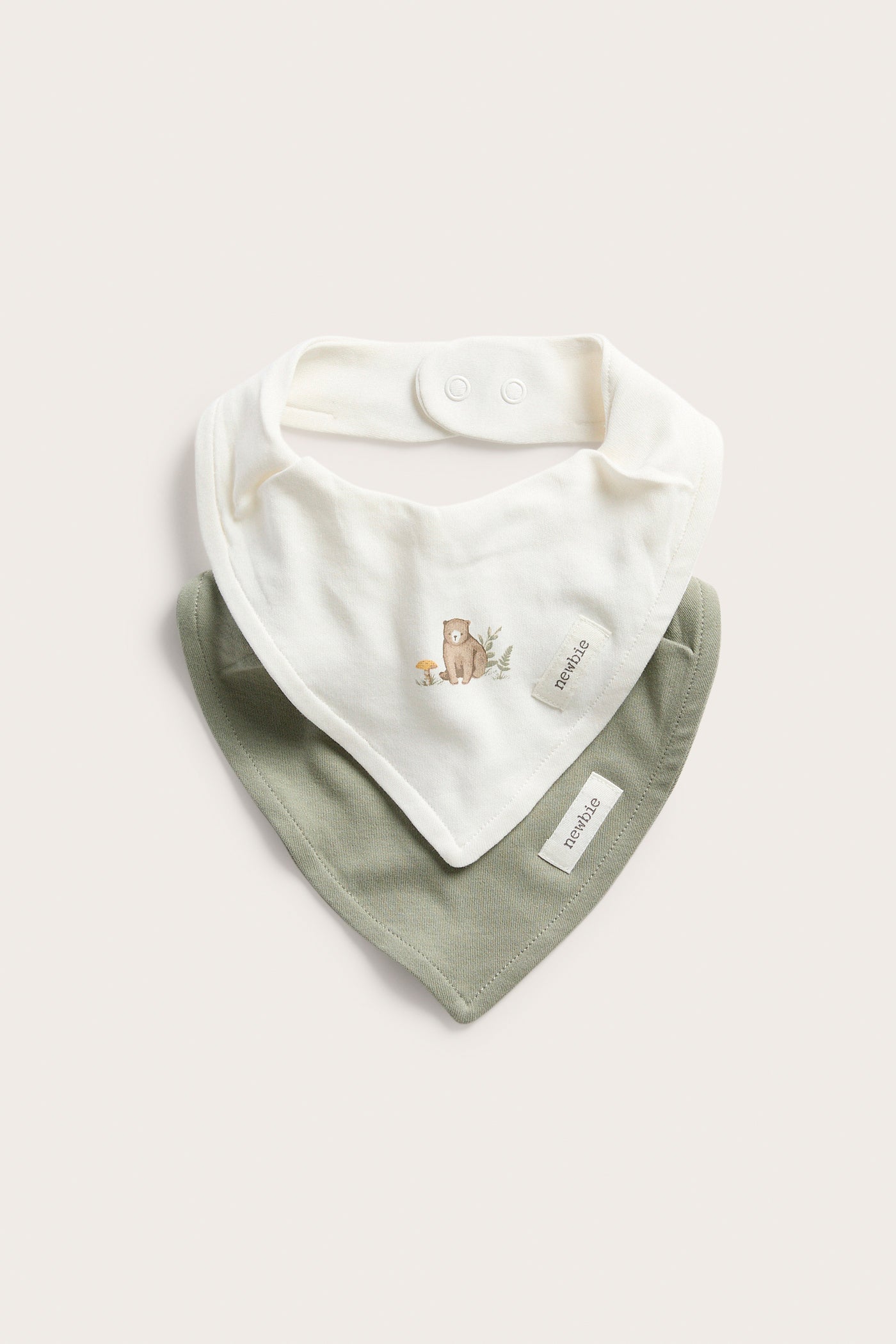 Baby bear-themed bibs (2-pack)