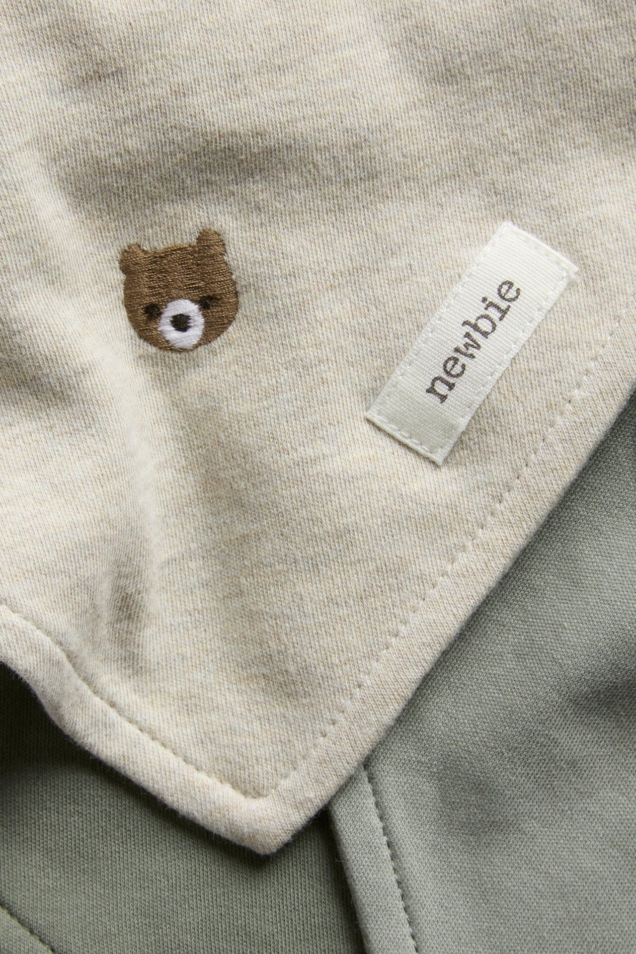 Baby bibs with bear print (3-pack)
